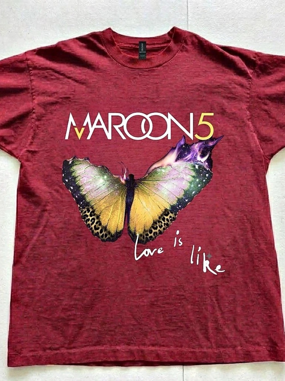Gildan Antique cherry red Maroon 5 Love Is Like Tour Tee Graphic Short Sleeve Te